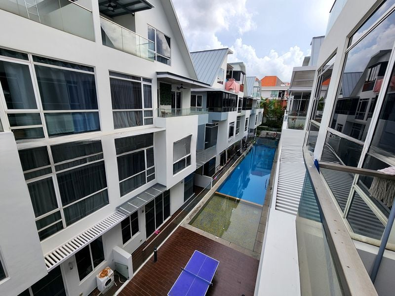 HILLSGROVE 5