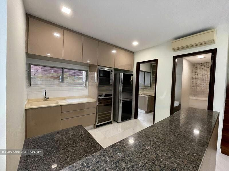 WHITLEY VILLAS 6