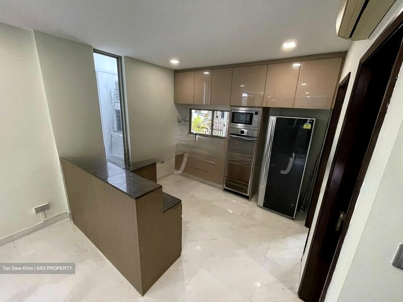 WHITLEY VILLAS 5