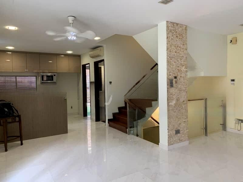 WHITLEY VILLAS 11