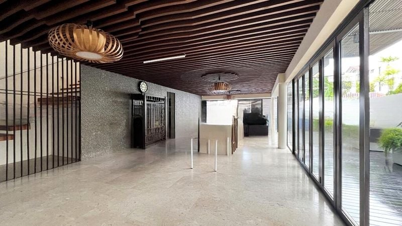 SPRING PARK ESTATE 12