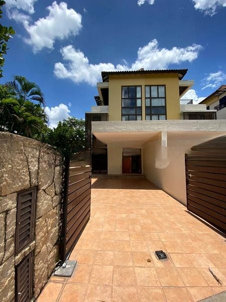 BUKIT VILLAS 1