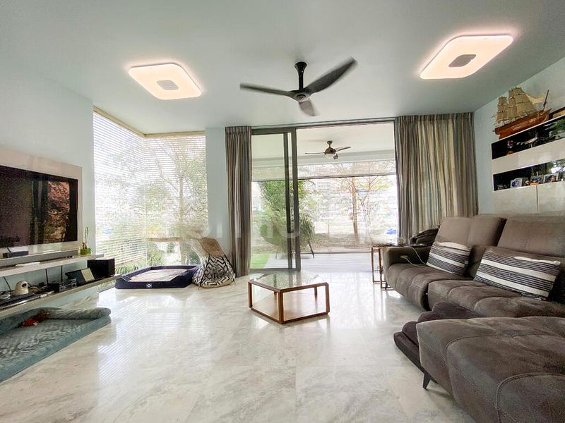 MARINA COLLECTION 11