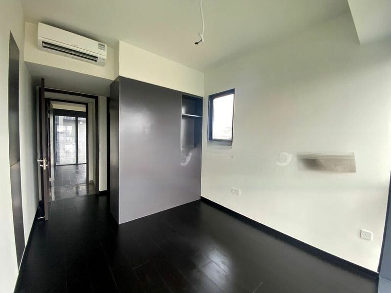 THE LINQ @ BEAUTY WORLD 7