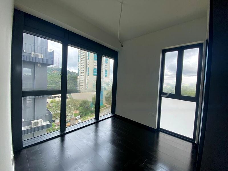 THE LINQ @ BEAUTY WORLD 10