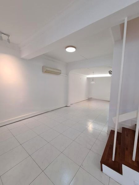 SELETAR HILLS ESTATE 10