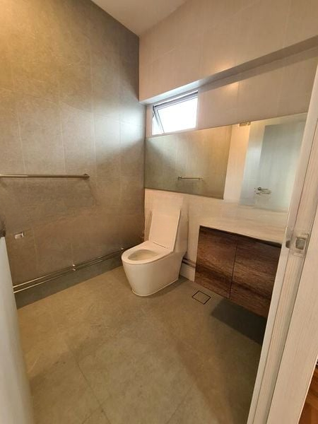 SELETAR HILLS ESTATE 12