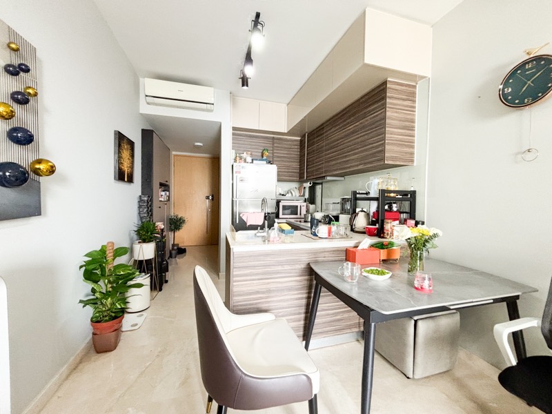 COMMONWEALTH TOWERS 5