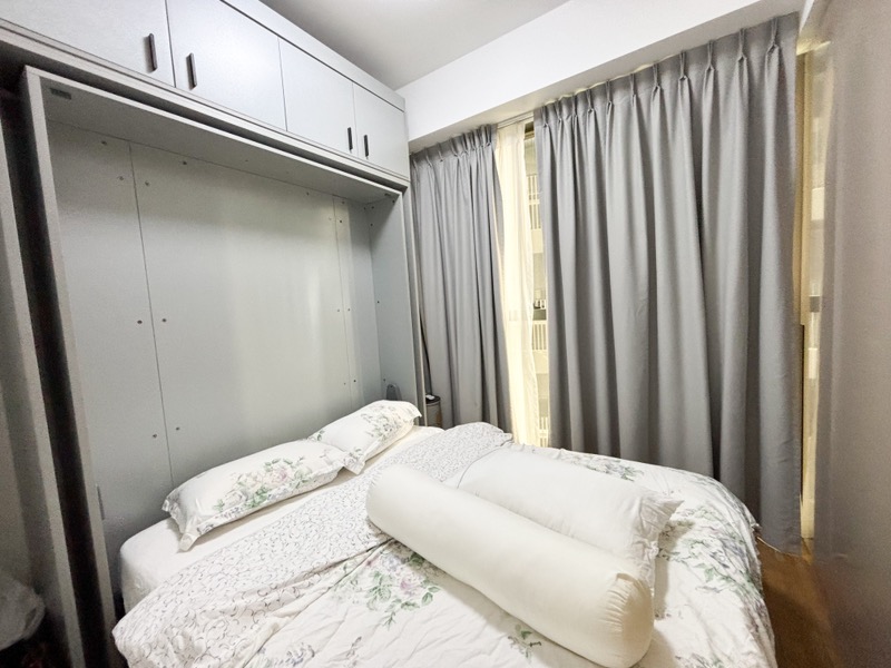 COMMONWEALTH TOWERS 8