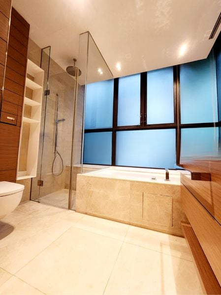 ONE BALMORAL 6