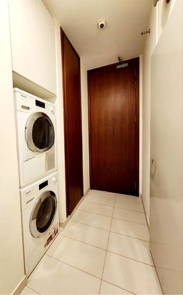 ONE BALMORAL 11