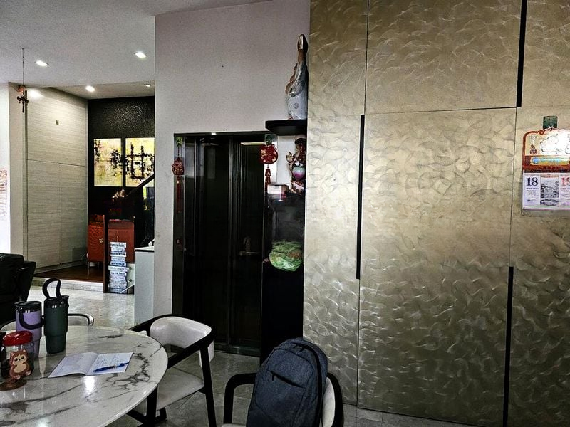 SEMBAWANG STRAITS ESTATE 9