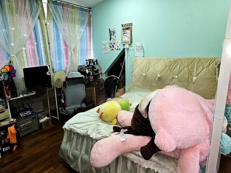 SEMBAWANG STRAITS ESTATE 13