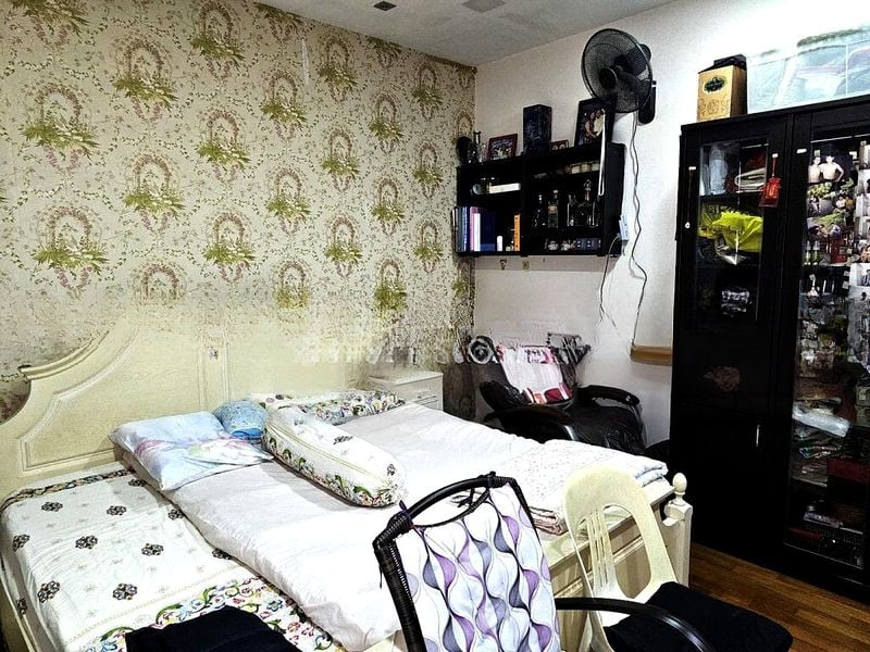 SEMBAWANG STRAITS ESTATE 10