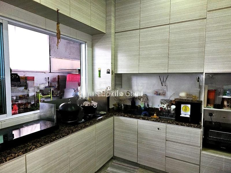 SEMBAWANG STRAITS ESTATE 12