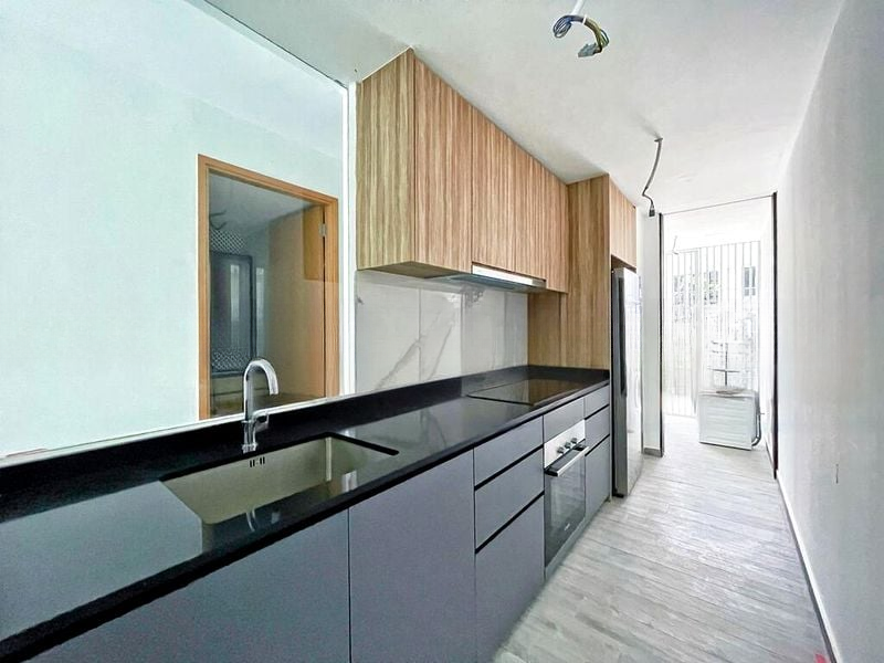 THE VERANDAH RESIDENCES 5