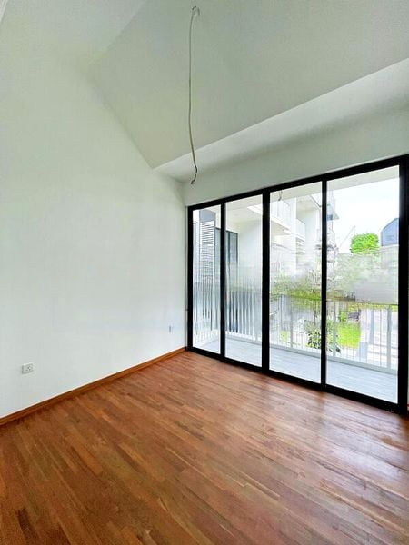 THE VERANDAH RESIDENCES 10