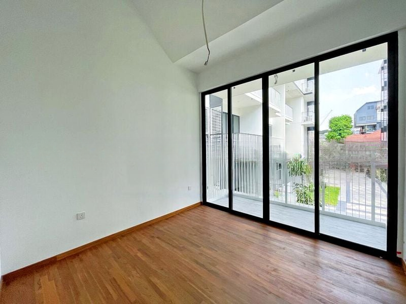 THE VERANDAH RESIDENCES 11