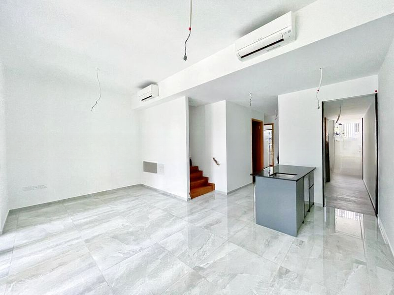 THE VERANDAH RESIDENCES 14