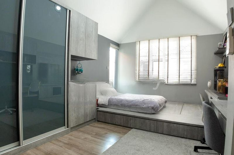 LIRIA TERRACE 2