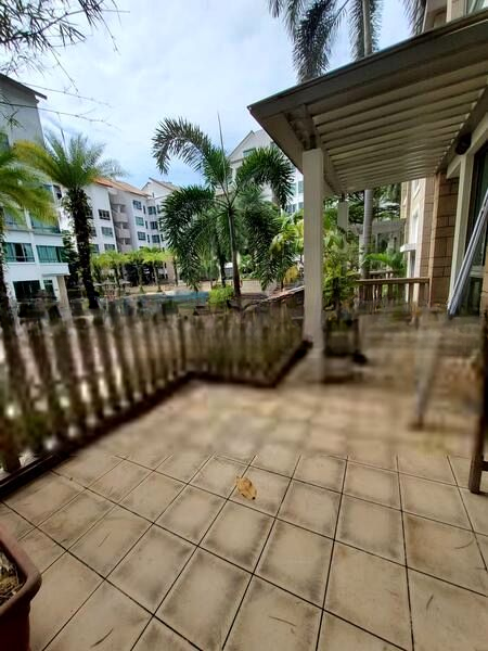 THE BERTH BY THE COVE 14