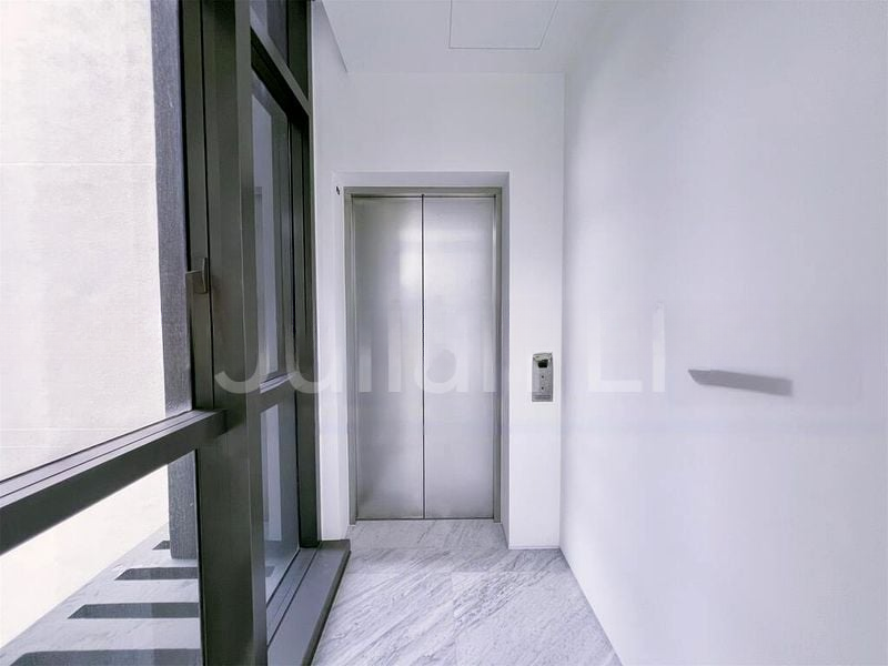 SLOANE RESIDENCES 5
