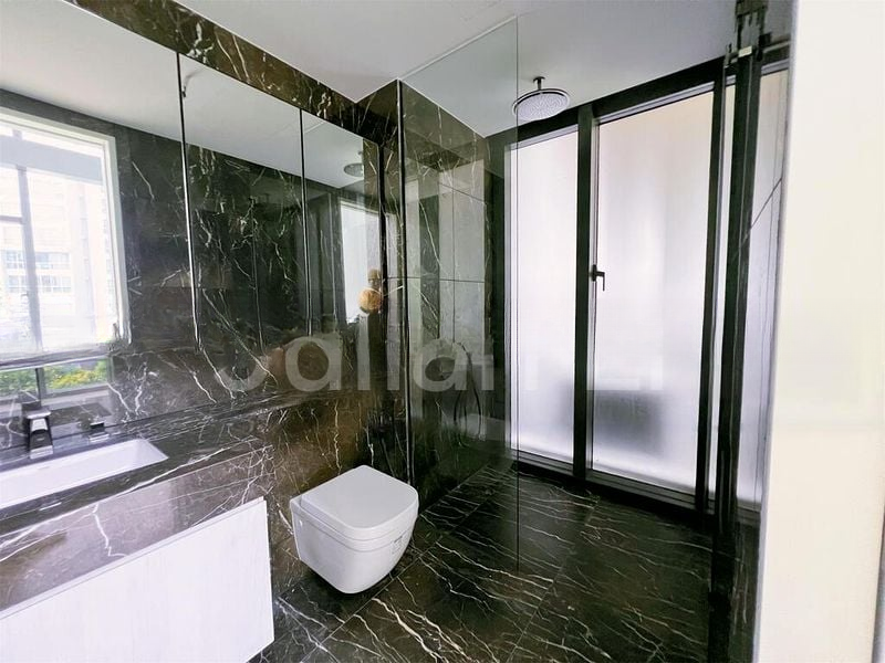SLOANE RESIDENCES 7
