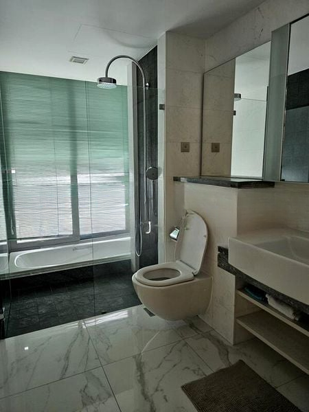 THE OCEANFRONT @ SENTOSA COVE 9