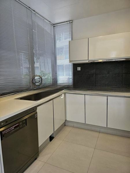 THE OCEANFRONT @ SENTOSA COVE 6