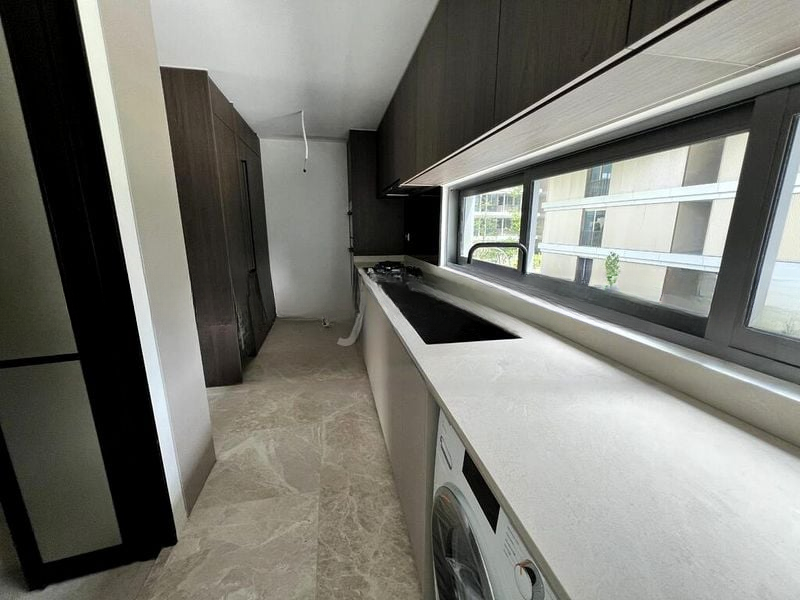 THE REEF AT KING'S DOCK 2