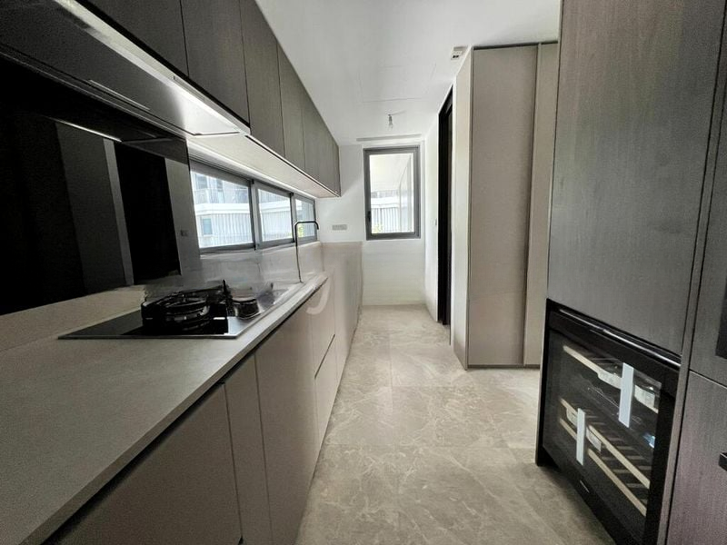 THE REEF AT KING'S DOCK 4