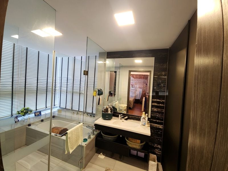 HALLMARK RESIDENCES 7