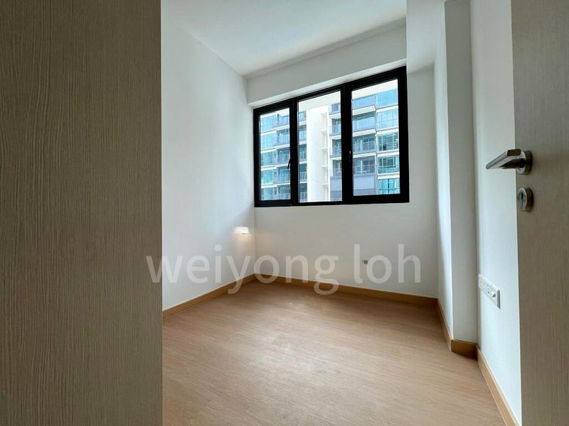 TREASURE AT TAMPINES 11