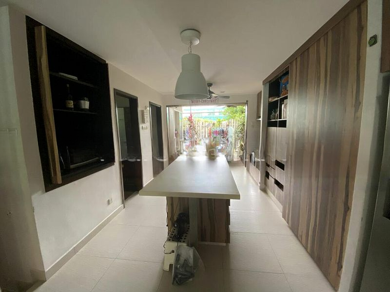 SUNGROVE 12