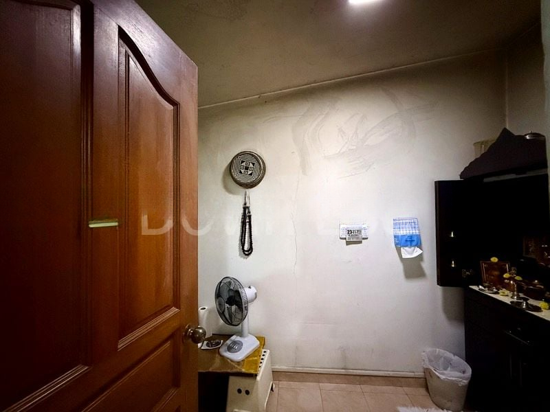 TEACHER'S HOUSING ESTATE 10