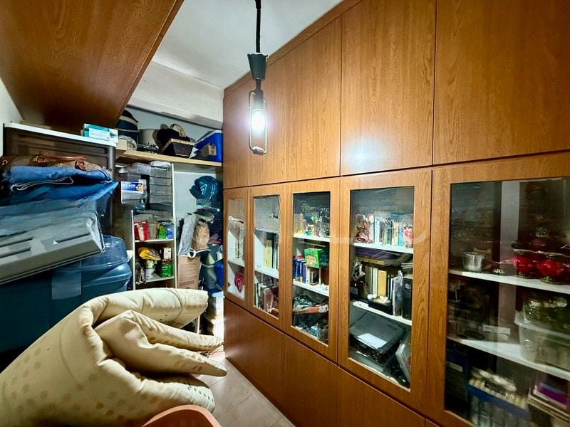 TEACHER'S HOUSING ESTATE 6