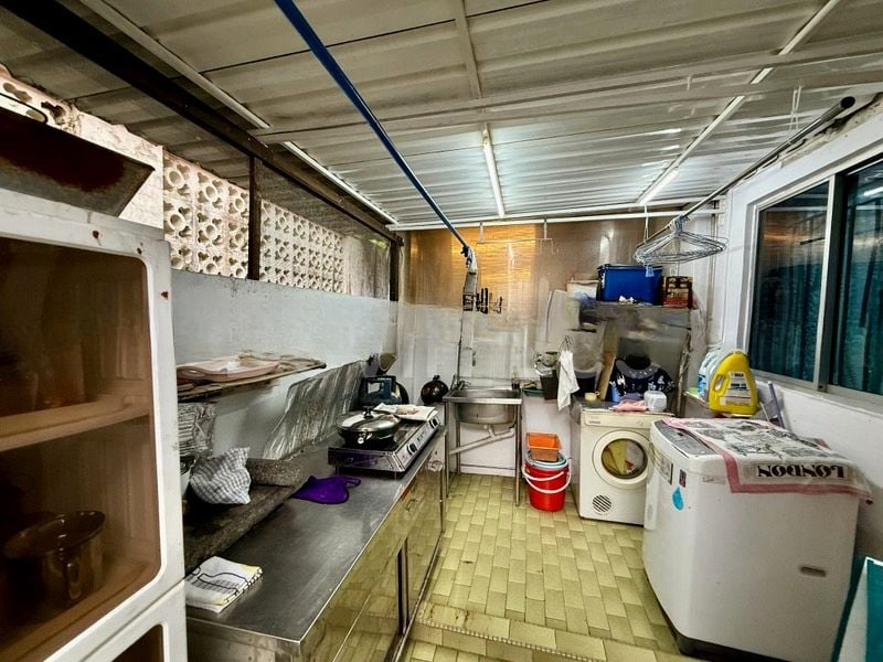 TEACHER'S HOUSING ESTATE 11