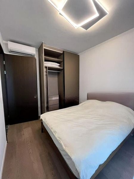 AVENUE SOUTH RESIDENCE 8