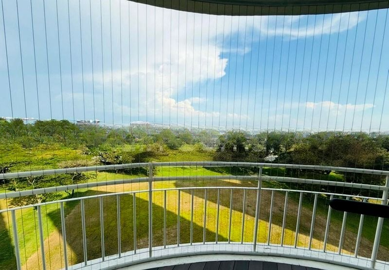 COASTLINE RESIDENCES 10