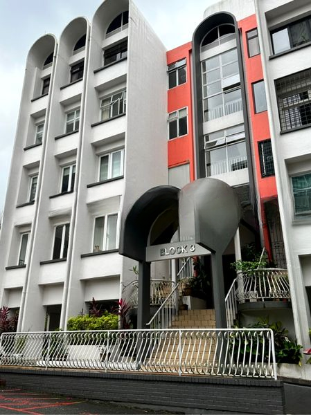 CHARMING GARDEN 9