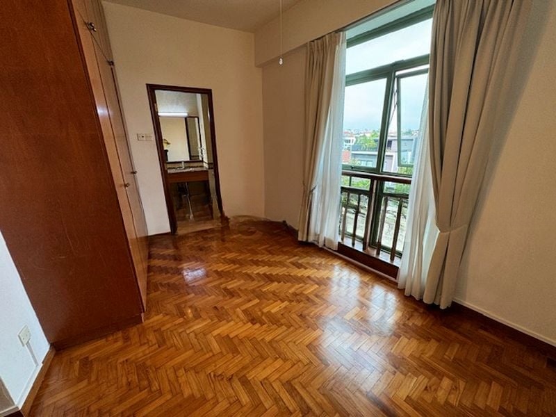 GOLD PALM MANSIONS 8