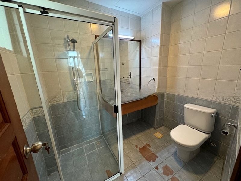 GOLD PALM MANSIONS 7