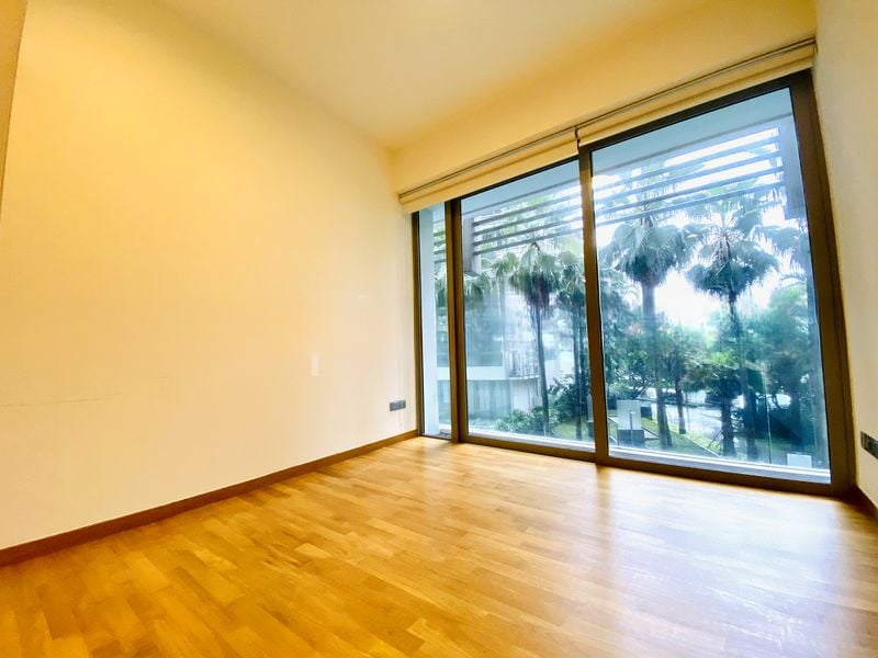 THE OCEANFRONT @ SENTOSA COVE 7