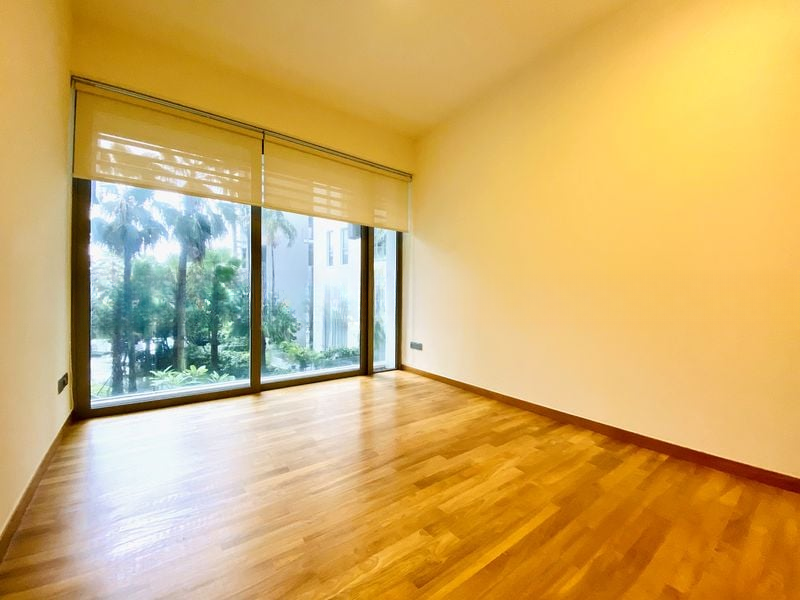 THE OCEANFRONT @ SENTOSA COVE 9