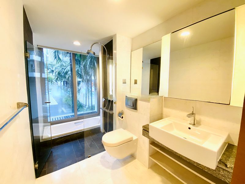 THE OCEANFRONT @ SENTOSA COVE 11