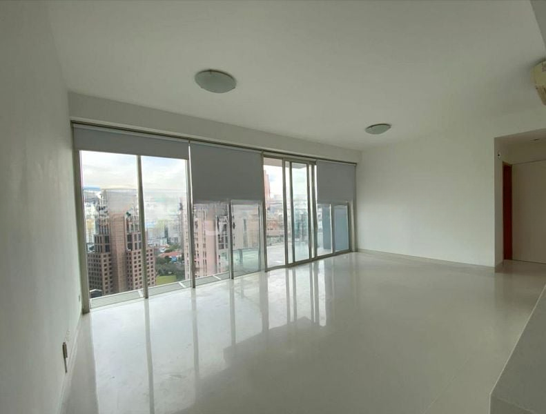 THE COSMOPOLITAN 7