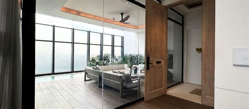 THE RITZ-CARLTON RESIDENCES SINGAPORE CAIRNHILL 1