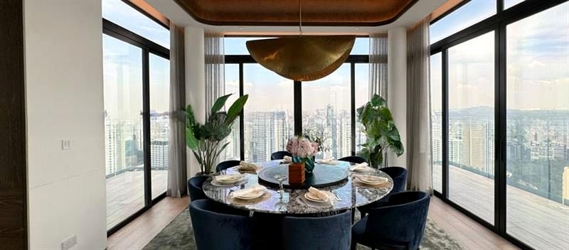 THE RITZ-CARLTON RESIDENCES SINGAPORE CAIRNHILL 2