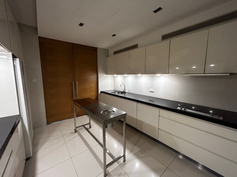 GRANGE RESIDENCES 16