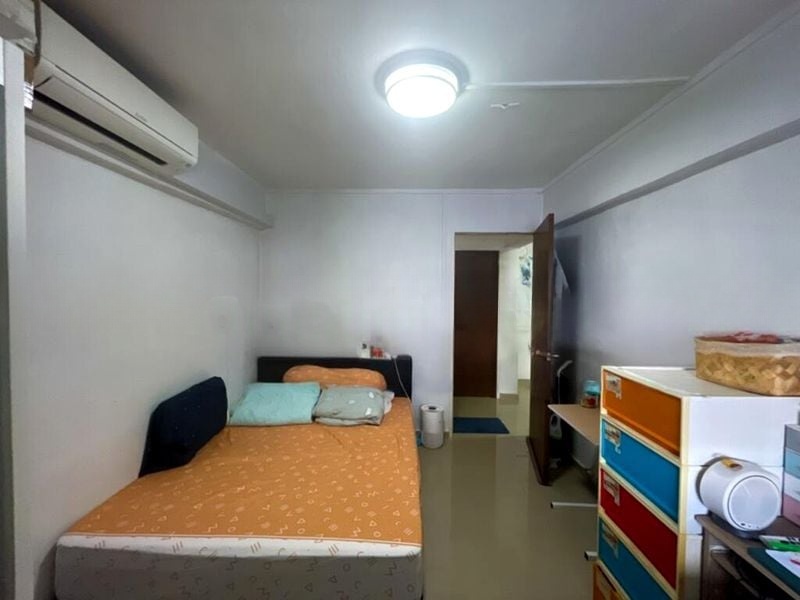 JURONG EAST ST 13 12